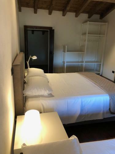 Hostal Relais Corte Bercelli