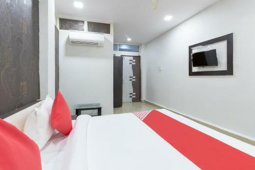 Oyo 30721 Hotel Wow