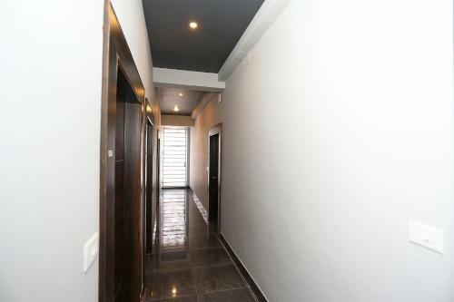 Collection O 19529 Hotel Bhinna Sakala