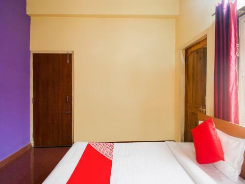 Hotel Oyo 78996 Morya Classic 3