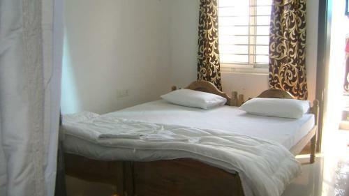 Hostal Work From Home In Bhubaneswar - High Speed Wifi