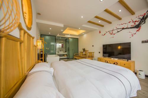 Lijiang Hanxia Inn