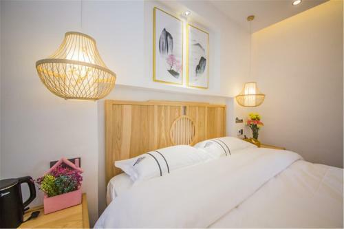 Lijiang Hanxia Inn
