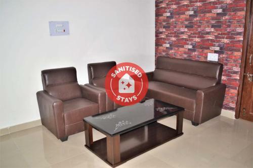 Hotel Oyo 82701 Buddha Nivasa Residences Elite
