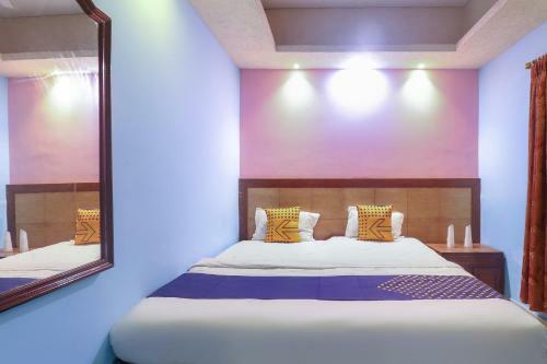 Spot On 75963 Hotel Prince
