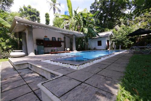 Villa Lotus