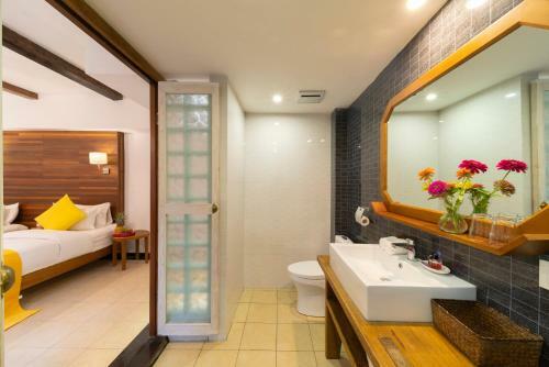 Mountain Garden Hotspring Holiday Hostel