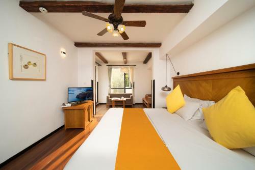Mountain Garden Hotspring Holiday Hostel