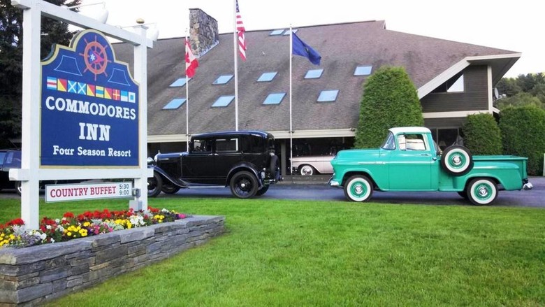 Hotel Commodores Inn