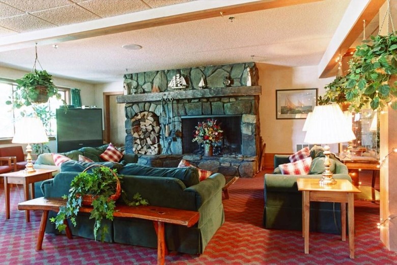Hotel Commodores Inn