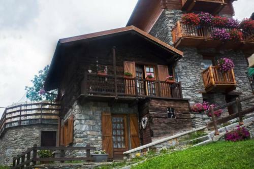 Chalet Indipendente In Centro A Valtournenche