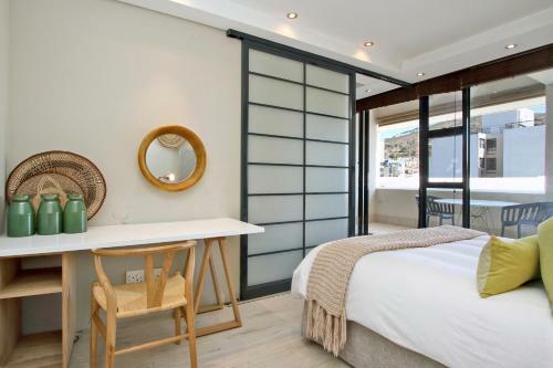 1 Bed Apartment Mario - The Decks