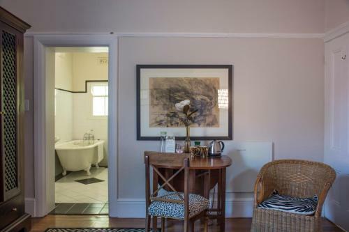 Hostal The Cape Colonial Guest House
