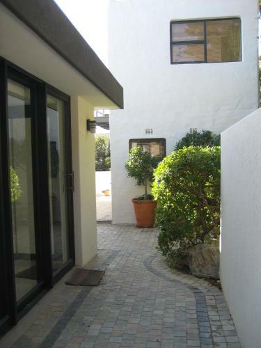 Hostal Camps Bay Cosy Accommodation