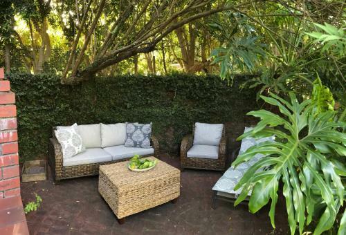 Honey Bird Lodge