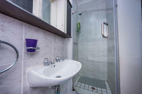 Hostal Gaia Guest House And Healing Hydro