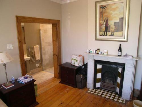 Werner Guest Room