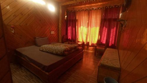 Uttarayan Home Stay