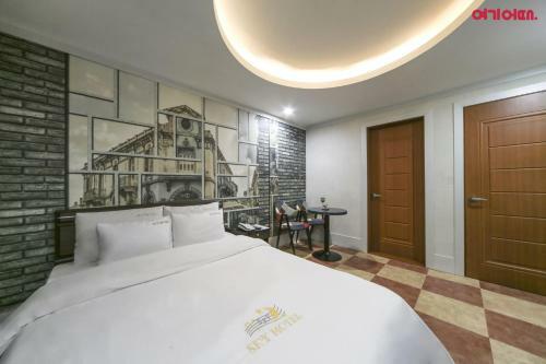 Sky Motel