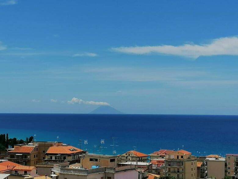 Emyteo Apartment
