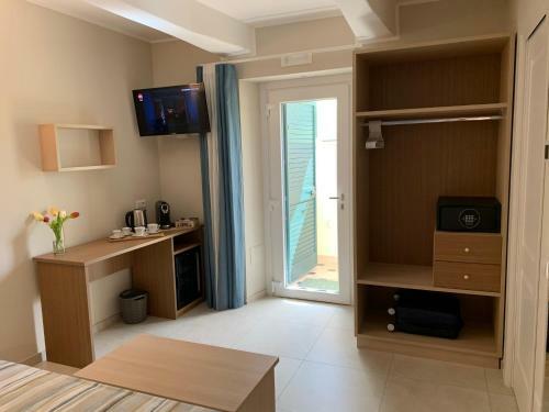 Hostal Mal� Room 102