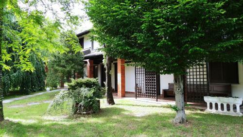 Villa De Alberti