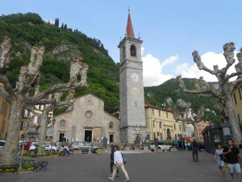 Casa In Riva Al Lago
