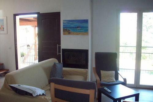 Villa Sulla Scogliera Tra Ulivi Secolari