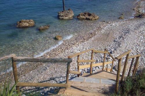 Villa Sulla Scogliera Tra Ulivi Secolari