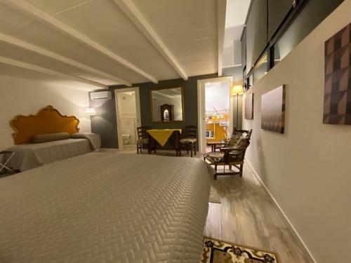 Bed & Breakfast Lenzi?s Bottega And Gallery Suites