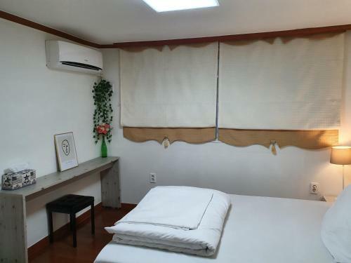 Hostal Ok Guesthouse