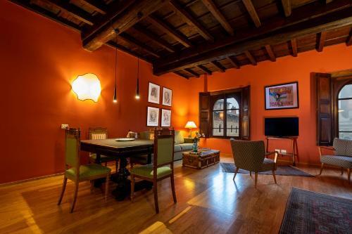N�30 Charme Apartments