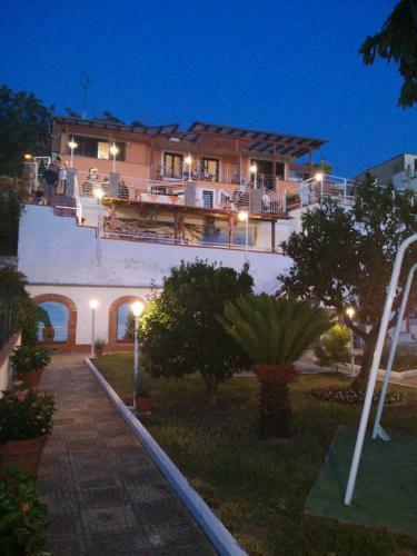 Bed & Breakfast Garden On The Sea