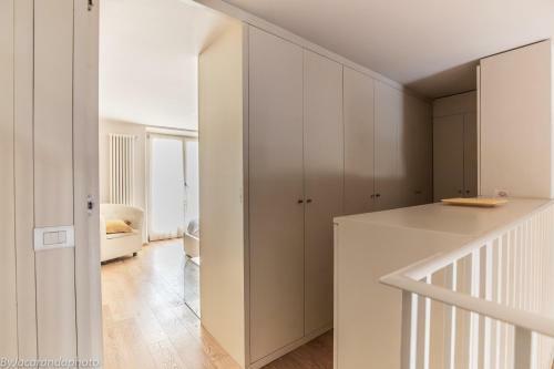 Elena House Gold Apartment