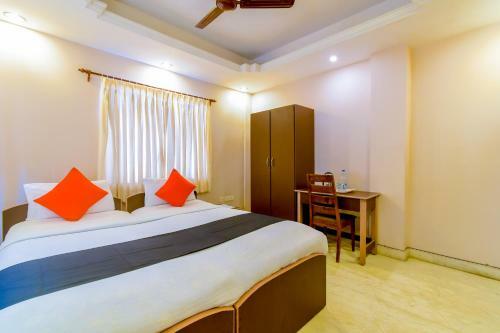 Hostal B S Guest House