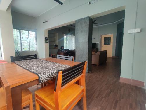 Apartamento The 408 (The Get Together Place)