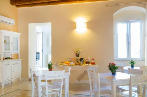 B&B Monsignore