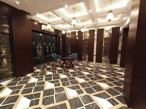 Hotel Ivory Grand