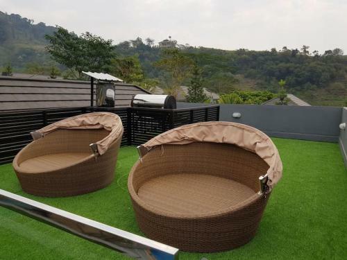 One-8 Premium Villa