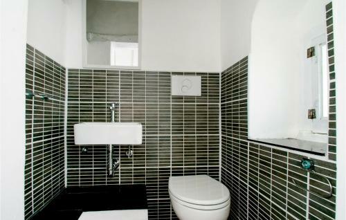 Nice Home In Vieste With 2 Bedrooms