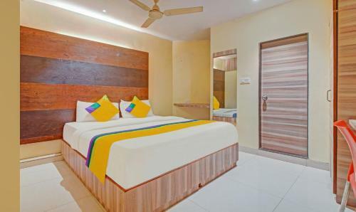 Treebo Trip Hotel Wellingten Andheri