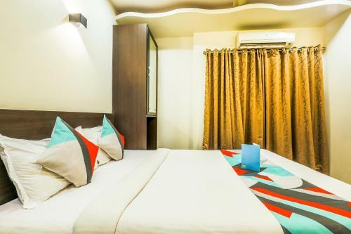 Hotel Fabexpress Adore Inn