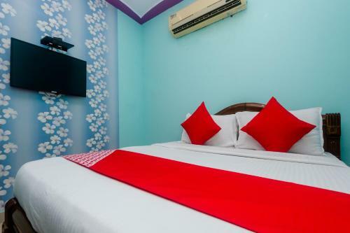 Hotel Oyo 28751 Aadya International