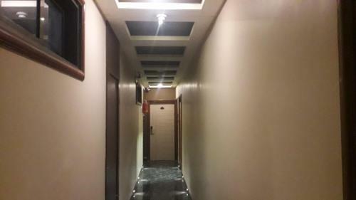 Hotel Shine Hospitality Crown