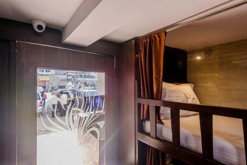 Bed & Breakfast Awesome Dormitory Mel Only