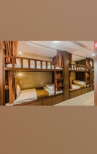 Bed & Breakfast Awesome Dormitory Mel Only