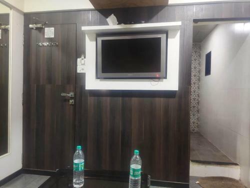Hotel Mantra Lodging & Boarding