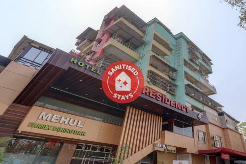Capital O 87566 Hotel M B Residency