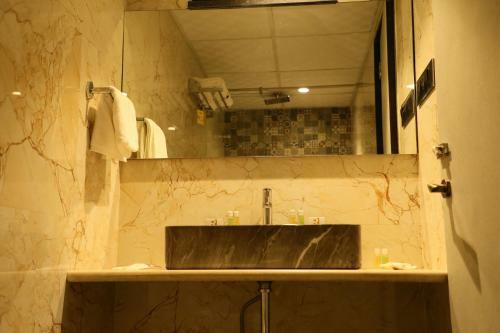 Rich Hotel Mumbai