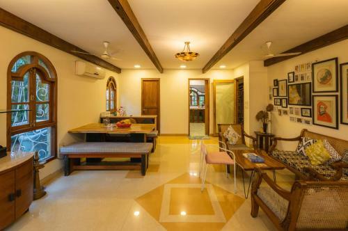 Villa Saffronstays Birdsong